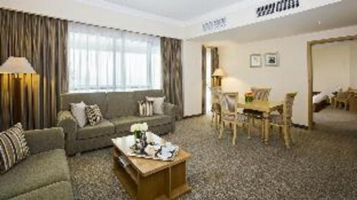 City Seasons Hotel image 2