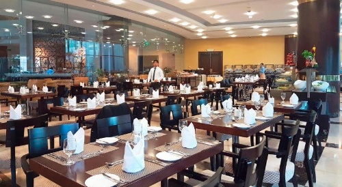 City Seasons Hotel image 26